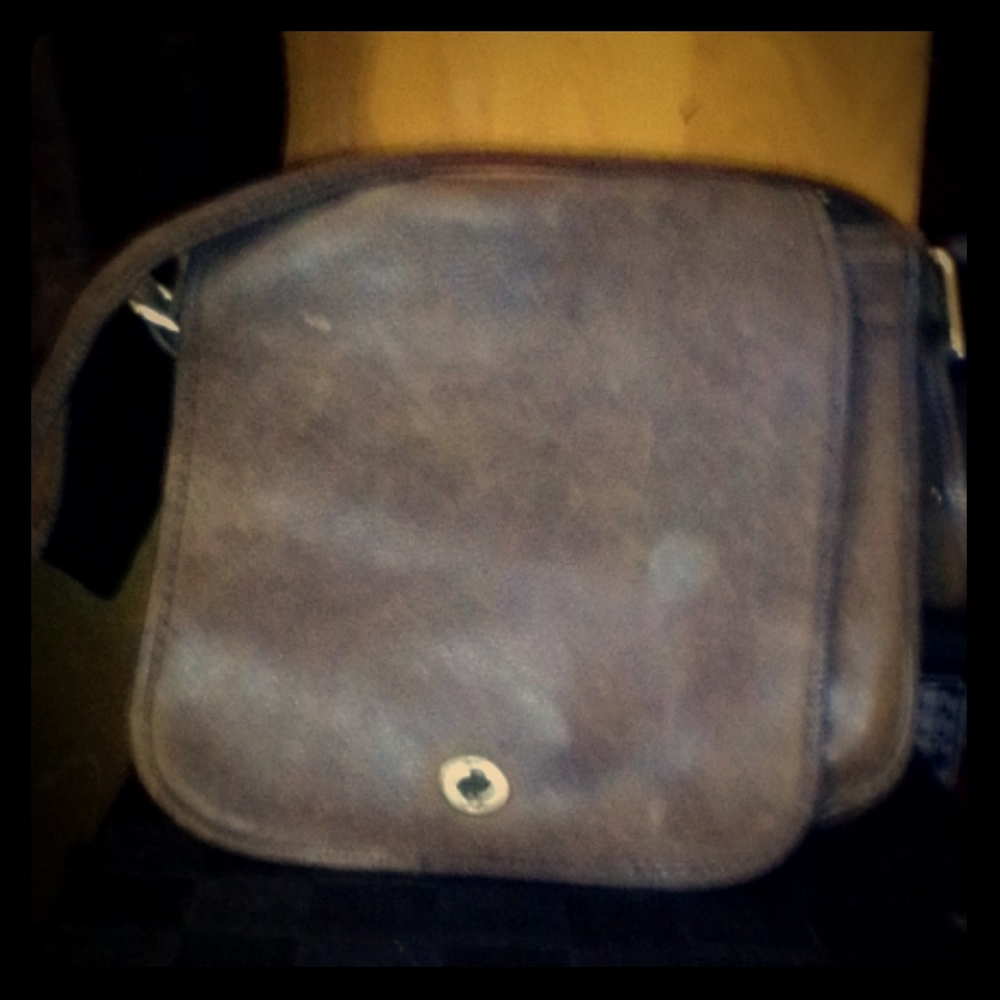 Coach satchel serial num 770-8903